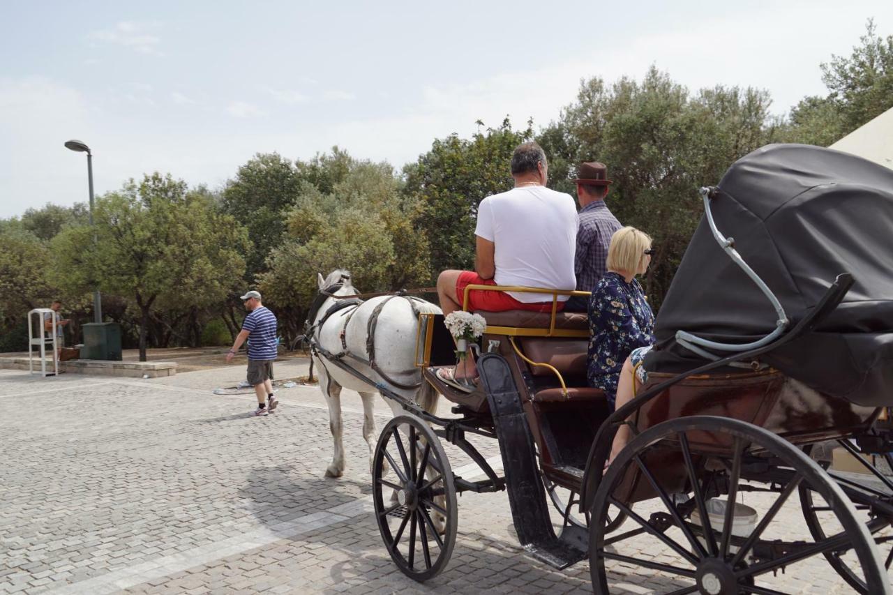 ★ Plaka, Center Of All Greek Legends ★ Atene Esterno foto